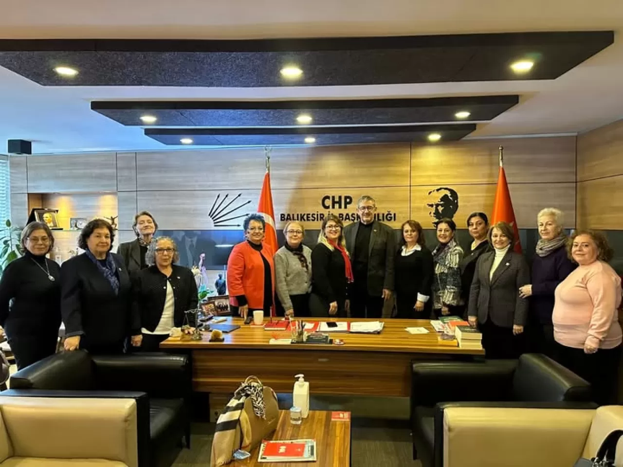 CHP'li Kadın Kollarından İl Başkanına Ziyaret