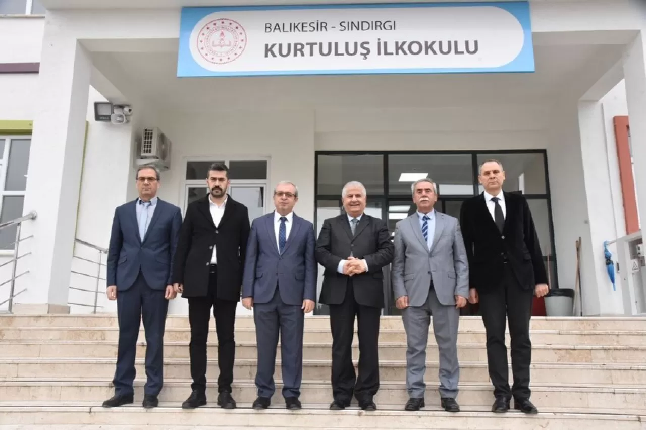 Balıkesir'de Yeni Eğitim Yuvası: Sındırgı Kurtuluş İlkokulu Açıldı