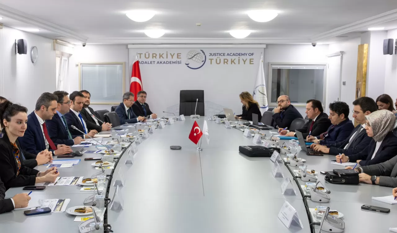 Yargıda Yapay Zekâ Dönemi: Hukuki Çerçeve ve Etik İlkeler Masaya Yatırıldı