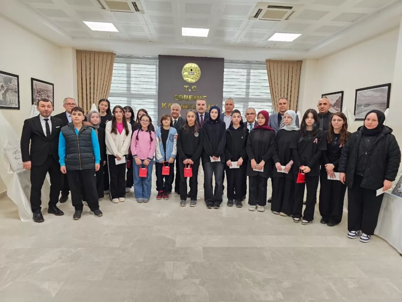 Edremit'te Hz. Muhammed'in Doğumunun 1500. Yılı Anısına Sanat Yarışması Ödülleri Sahiplerini Buldu