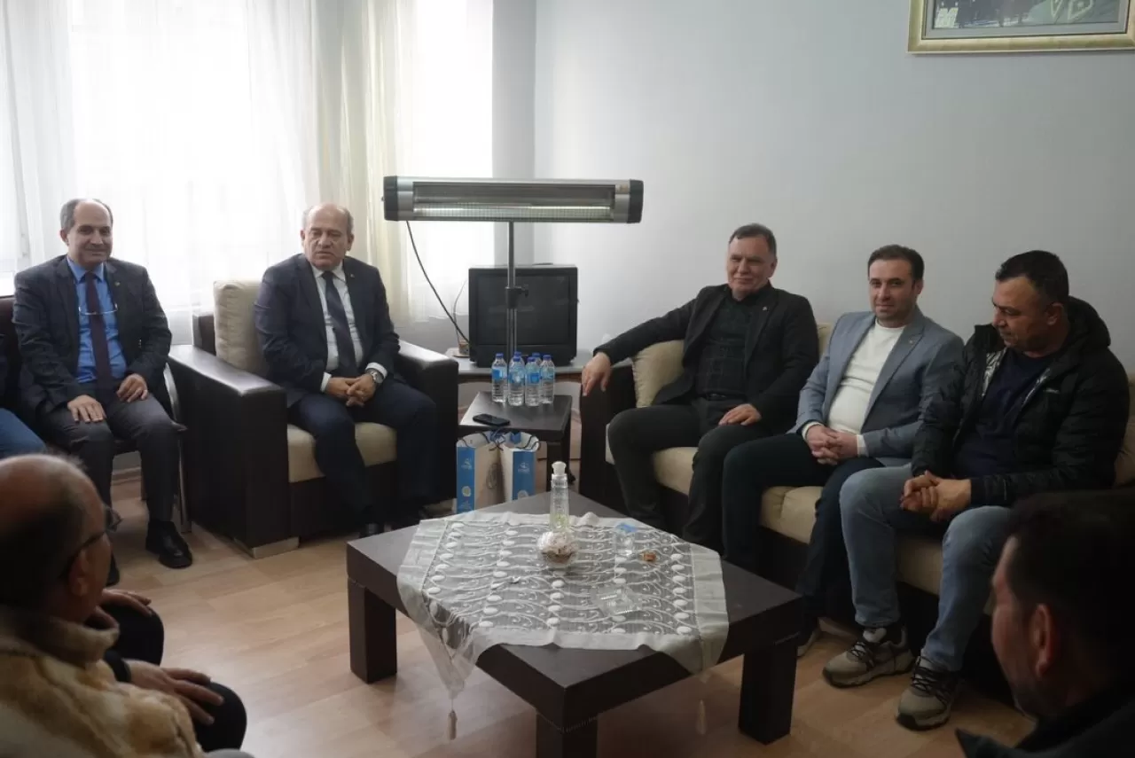 Edremit Ticaret Odası'ndan Meslek Odalarına Hayırlı Olsun Ziyareti