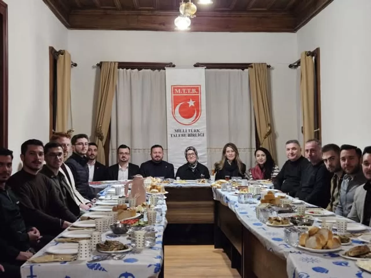 AK Parti Balıkesir'de Milli Türk Talebe Birliği ile Sahur Buluşması