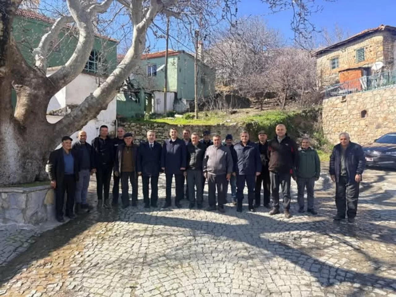 Gömeç Kaymakamı Kubaşlar Köyü'nde Halkla Buluştu