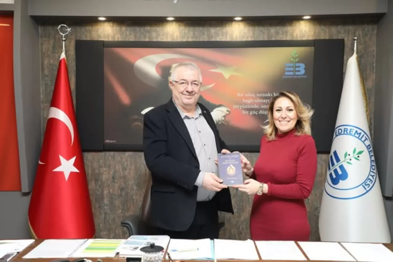 Klinik Psikoloji Temelli Dönüşüm Rehberliği Kurucusu Seda Karakaya, Edremit Belediye Başkanı'nı Ziyaret Etti