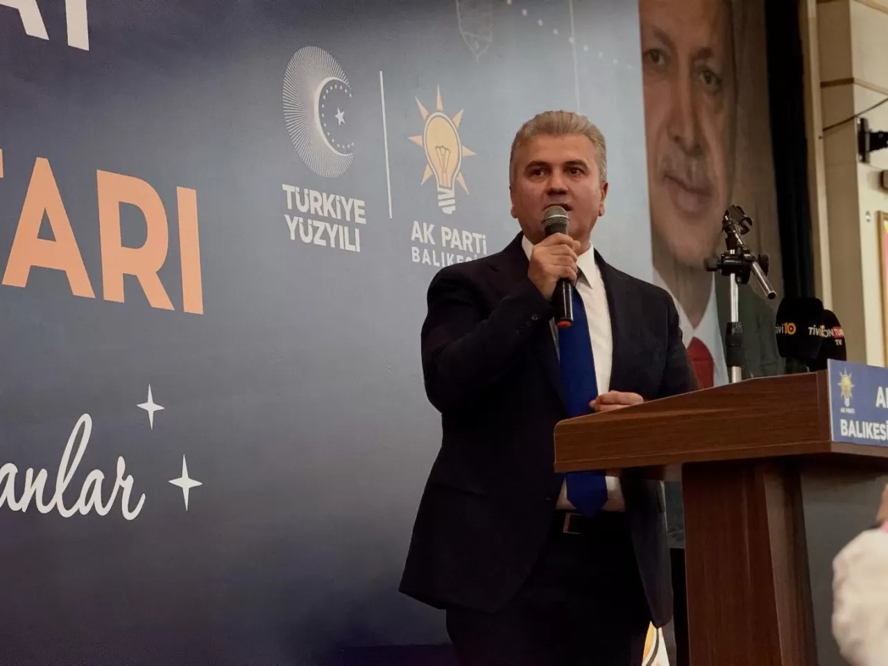 AK Parti Balıkesir'de Vefa İftarında Geçmiş ve Bugün Buluştu