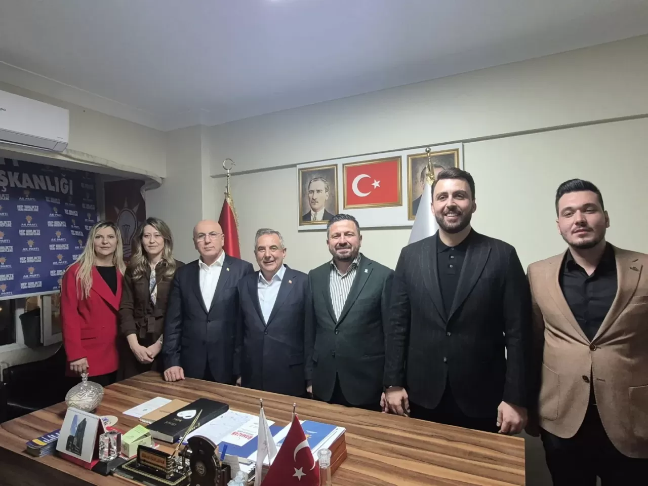 AK Partili Ok, Bandırma'da Teşkilatla Buluştu