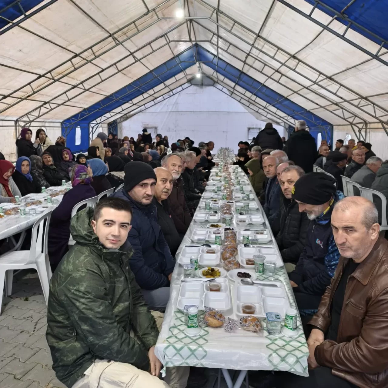 CHP Altıeylül İlçe Teşkilatından Mahallede İftar Buluşması