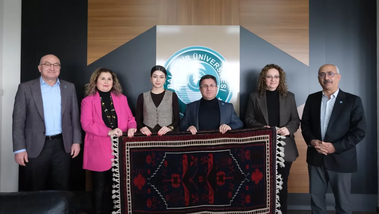 Kültürel Miras ve Erişilebilirlik Sındırgı Halı Motiflerinde Buluştu