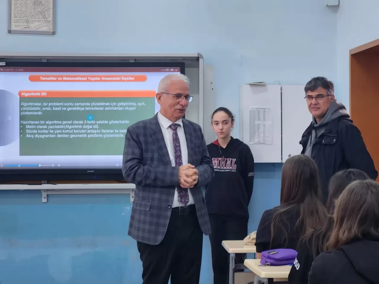 Karesi İlçe Milli Eğitim Müdürü Sami GÜNNÜ, Muharrem Hasbi Anadolu Lisesi'nde İncelemelerde Bulundu