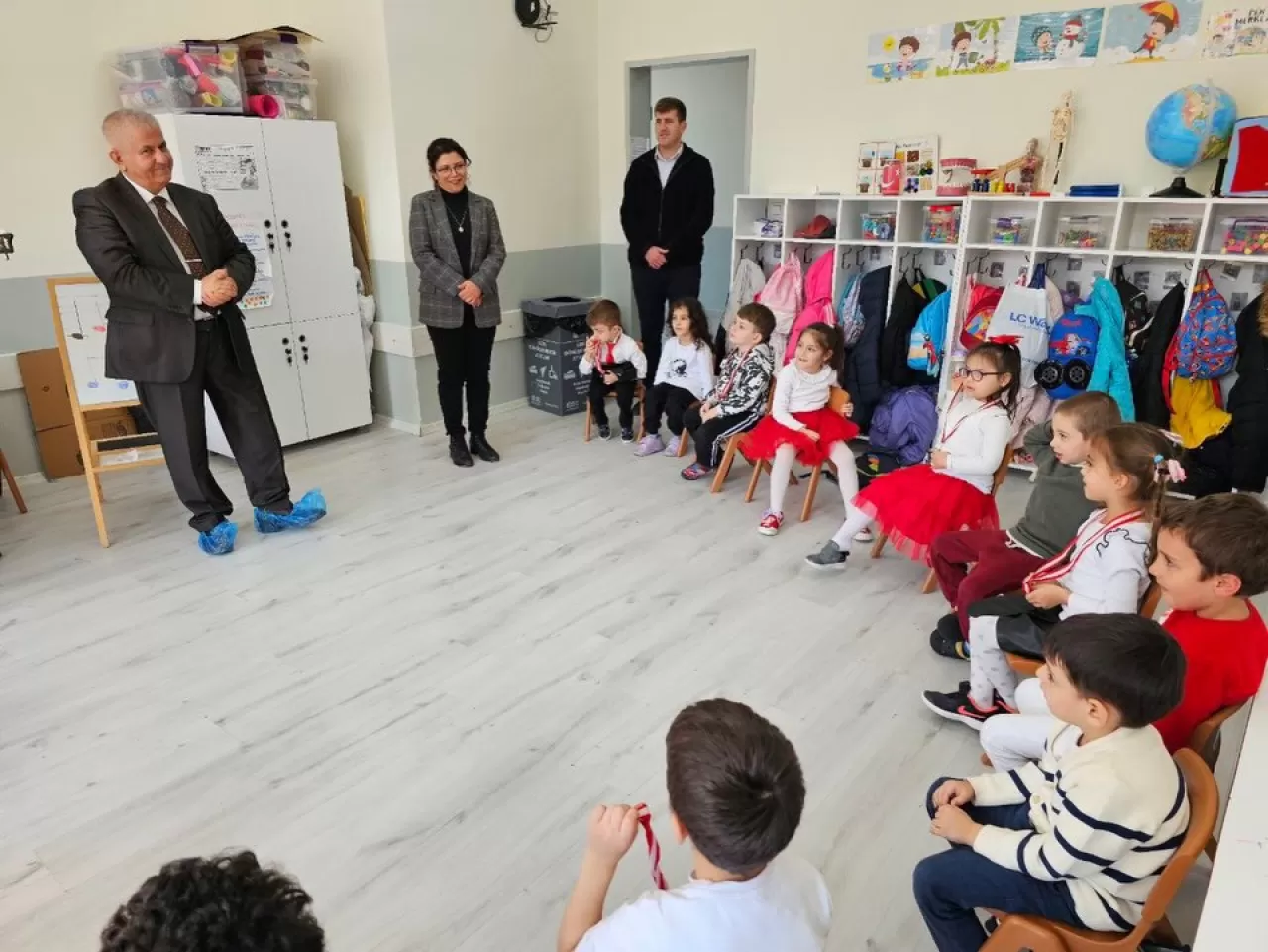 Balıkesir'de Anaokulu Ziyareti: Minik Öğrencilerin Enerjisi Motivasyon Kaynağı Oldu