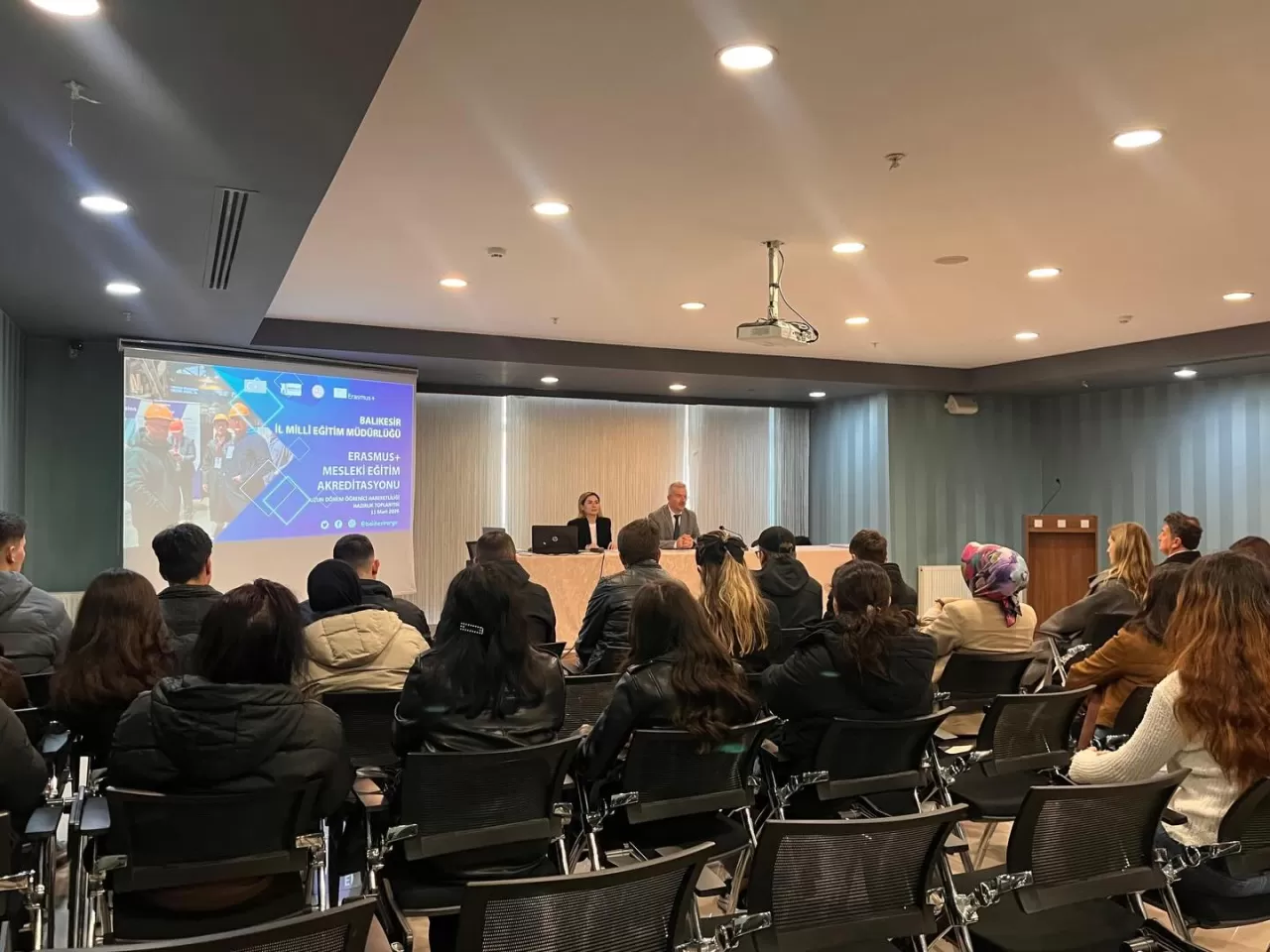 Balıkesirli Öğrenciler Avrupa Yolcusu: Mesleki Staj İçin Hazırlıklar Tamam