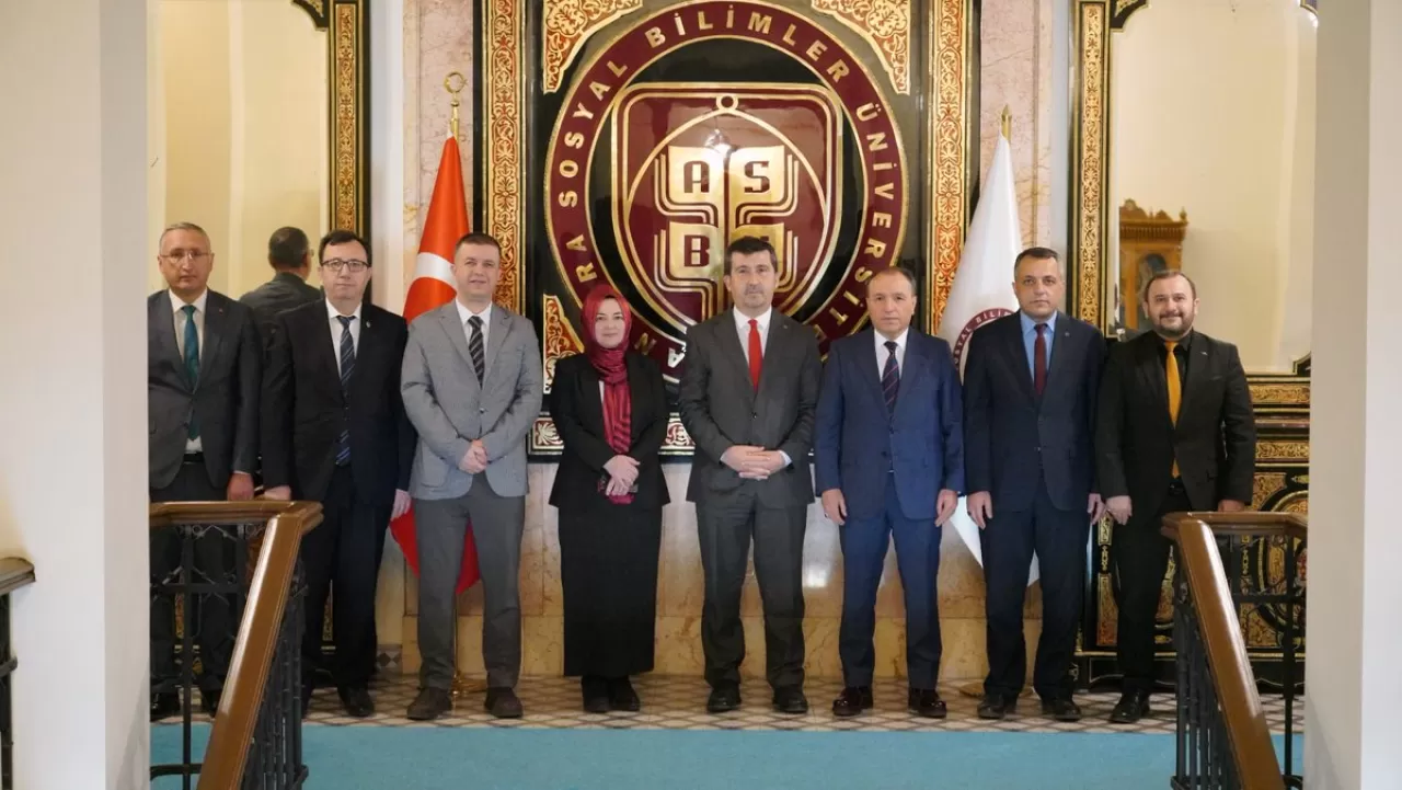 Akademide Mehmet Akif Yolculuğu Başladı: İstiklal Marşı'nın Fikri Kökenleri Ele Alınıyor