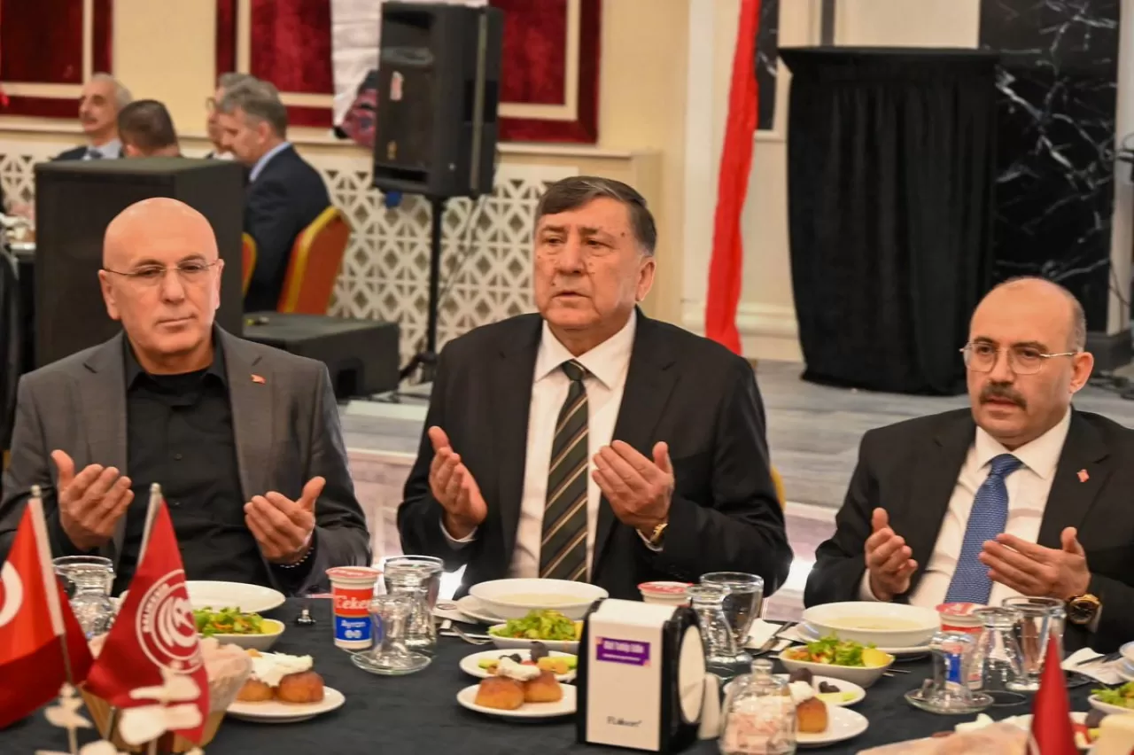 Balıkesir Ticaret Borsası'ndan Geleneksel İftar Buluşması