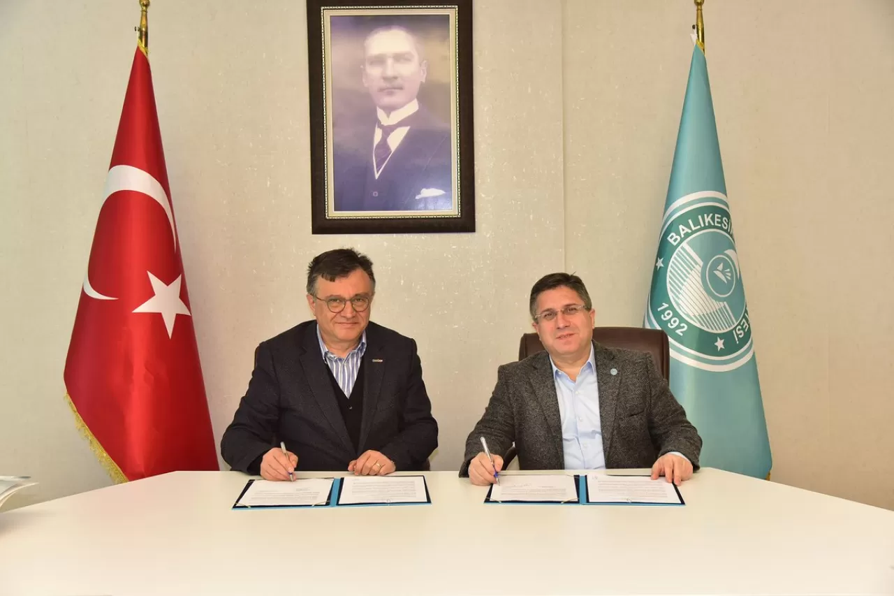 Balıkesir Üniversitesi ve BASİAD, Nitelikli İş Gücü İçin İş Birliğine İmza Attı