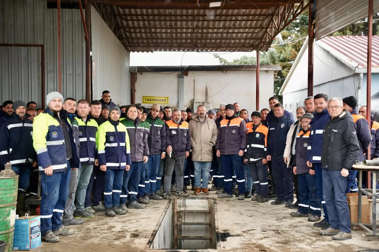 Gömeç Belediyesi Personeliyle Bayramlaştı