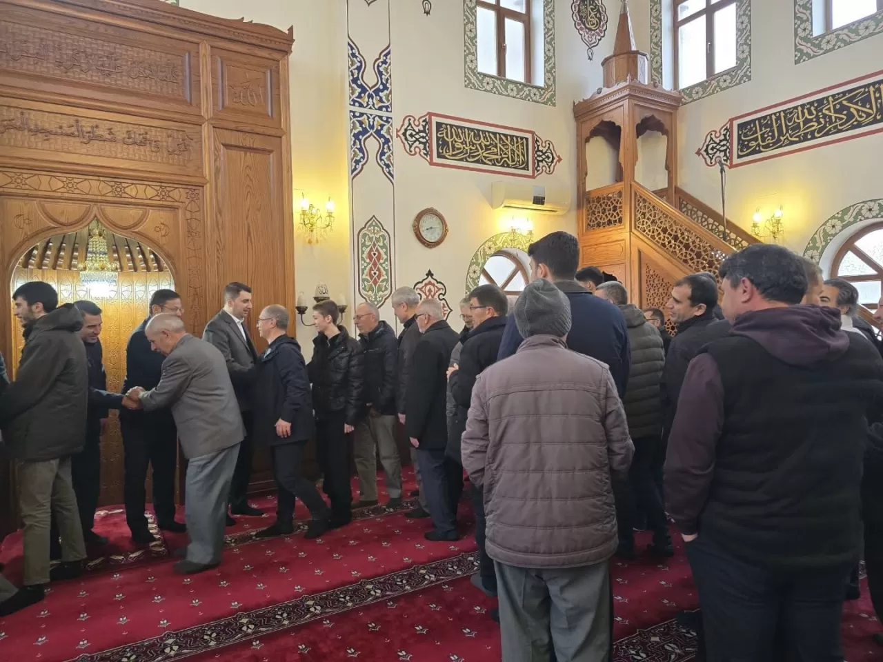 Sındırgı'da Ramazan Bayramı Coşkusu ve Anlamlı Ziyaretler