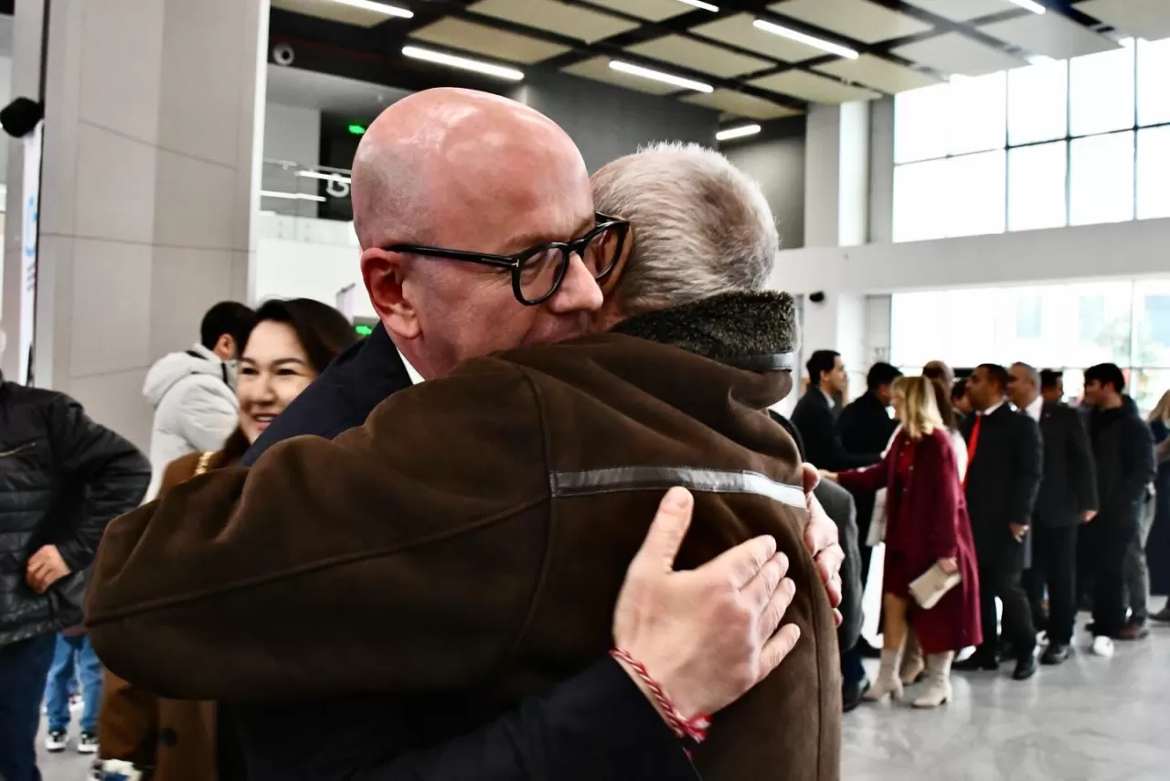 CHP Balıkesir'de Bayramlaşma Buluşması: "Dayanışma ve Umut Tazelendi"