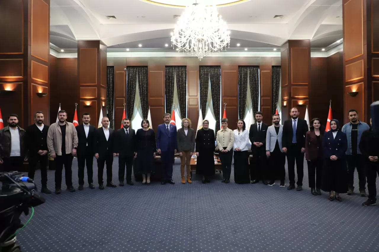 AK Parti'de Basınla Bayramlaşma