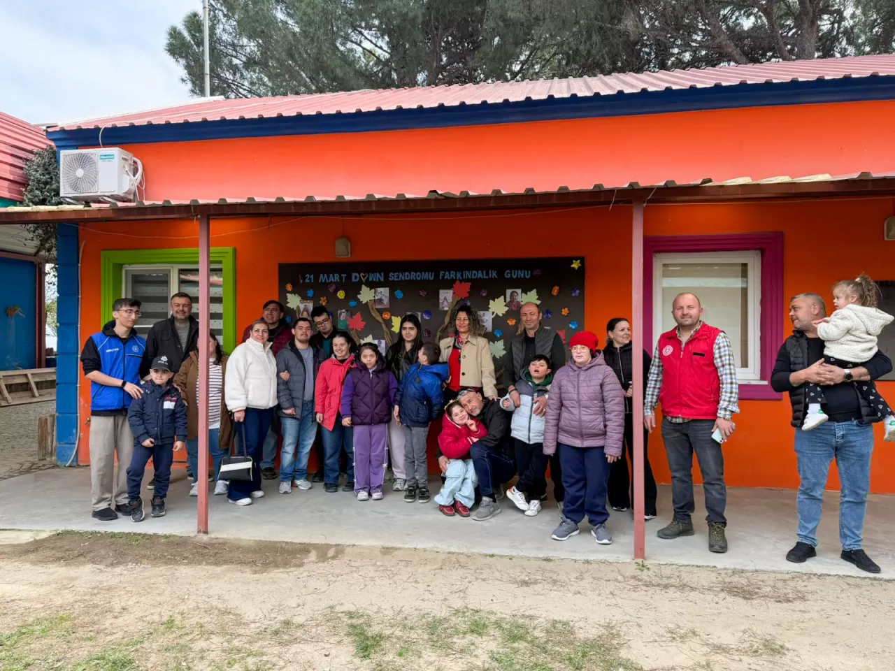 Burhaniye'de Down Sendromu Farkındalık Günü'nde Sporla Engel Tanımadılar