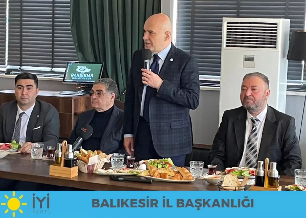 İYİ Parti Balıkesir, Bandırma'da Basınla Buluştu