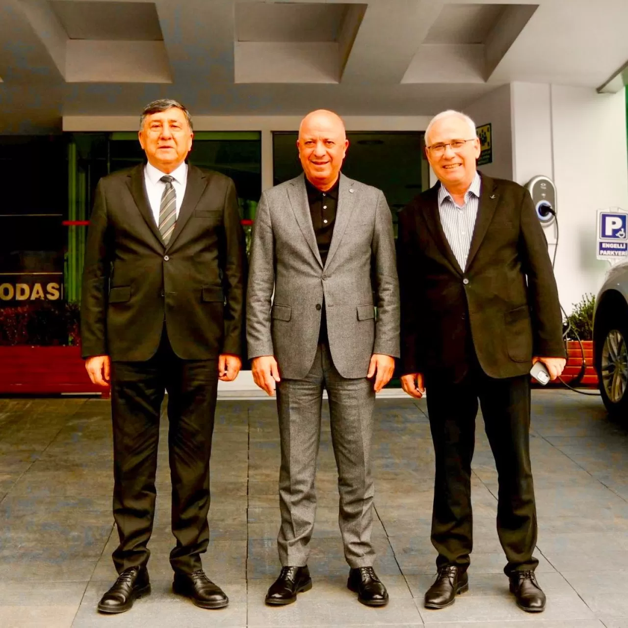 Balıkesir Ticaret Borsası Yönetim Kurulu Ankara'da Ziyaret Gerçekleştirdi