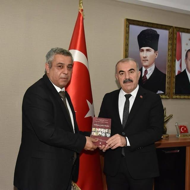 Gönen Sarıköy Anadolu Lisesi'nden İl Milli Eğitim Müdürü’ne Kitap Ziyareti
