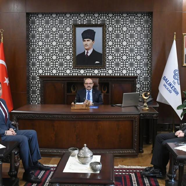 Vakıfbank Yöneticilerinden Balıkesir Valisi'ne Nezaket Ziyareti