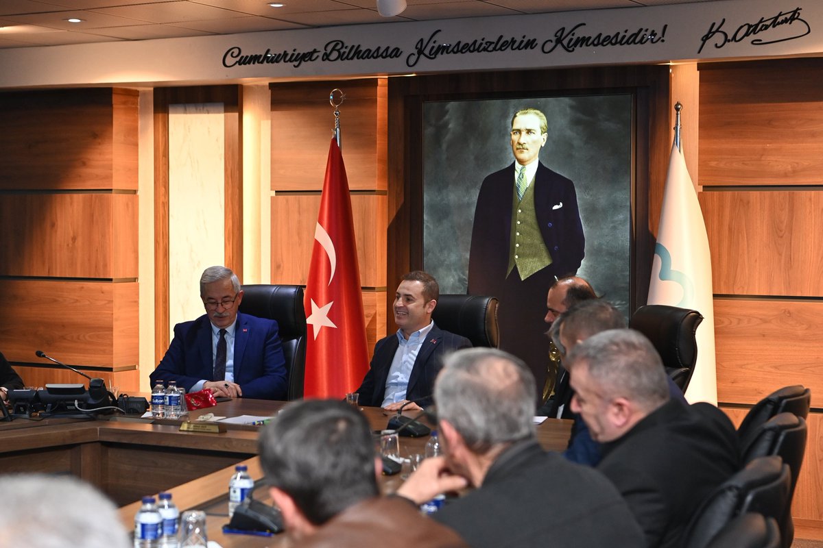 Erdek Mahalle Muhtarları Büyükşehir Belediyesi'ni Ziyaret Etti