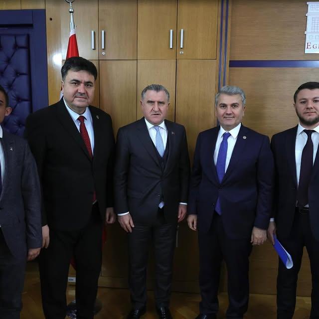 Balıkesir Heyetinden Gençlik ve Spor Yatırımları İçin Bakan Bakı'ya Ziyaret