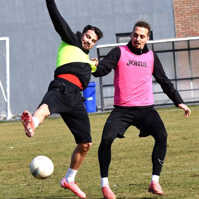 Balıkesirspor Muğlaspor Karşılaşması Öncesi Hazırlıklarını Tamamlıyor