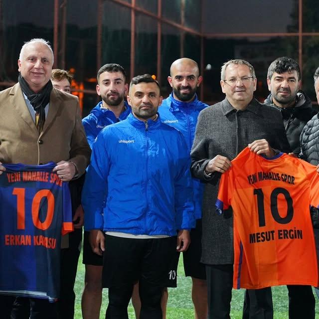 Başkan Ergin, 2008 Yenimahalle Spor Kulübü'nü Ziyaret Etti