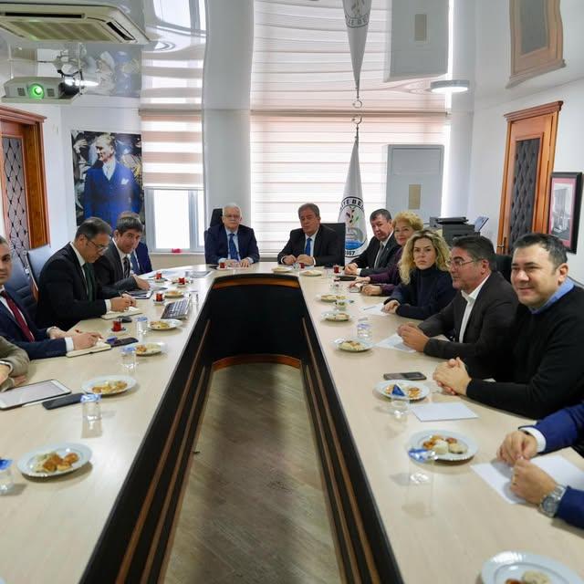 Burhaniye'nin İçme Suyu ve Altyapı Sorunları Çözüm Yolunda