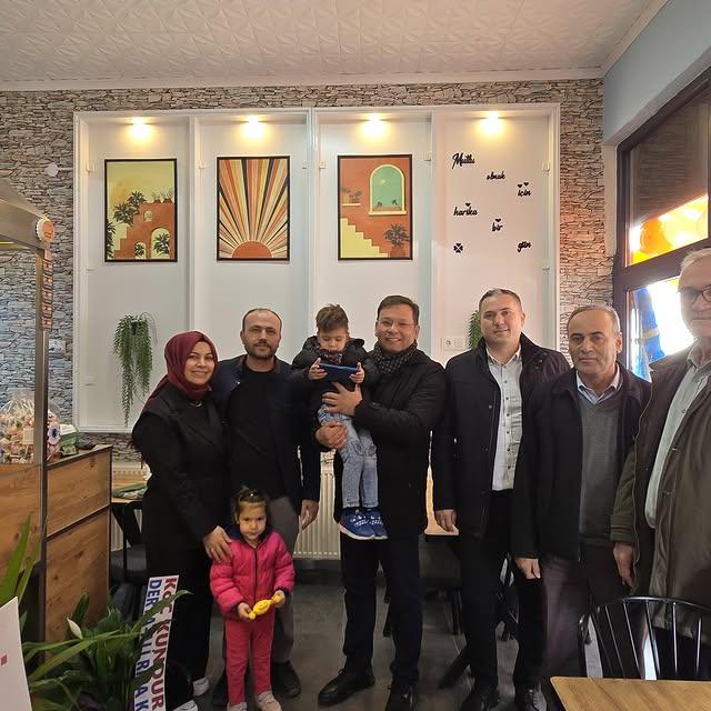 Uzman Tantuni, Sındırgı'da Kapılarını Açtı