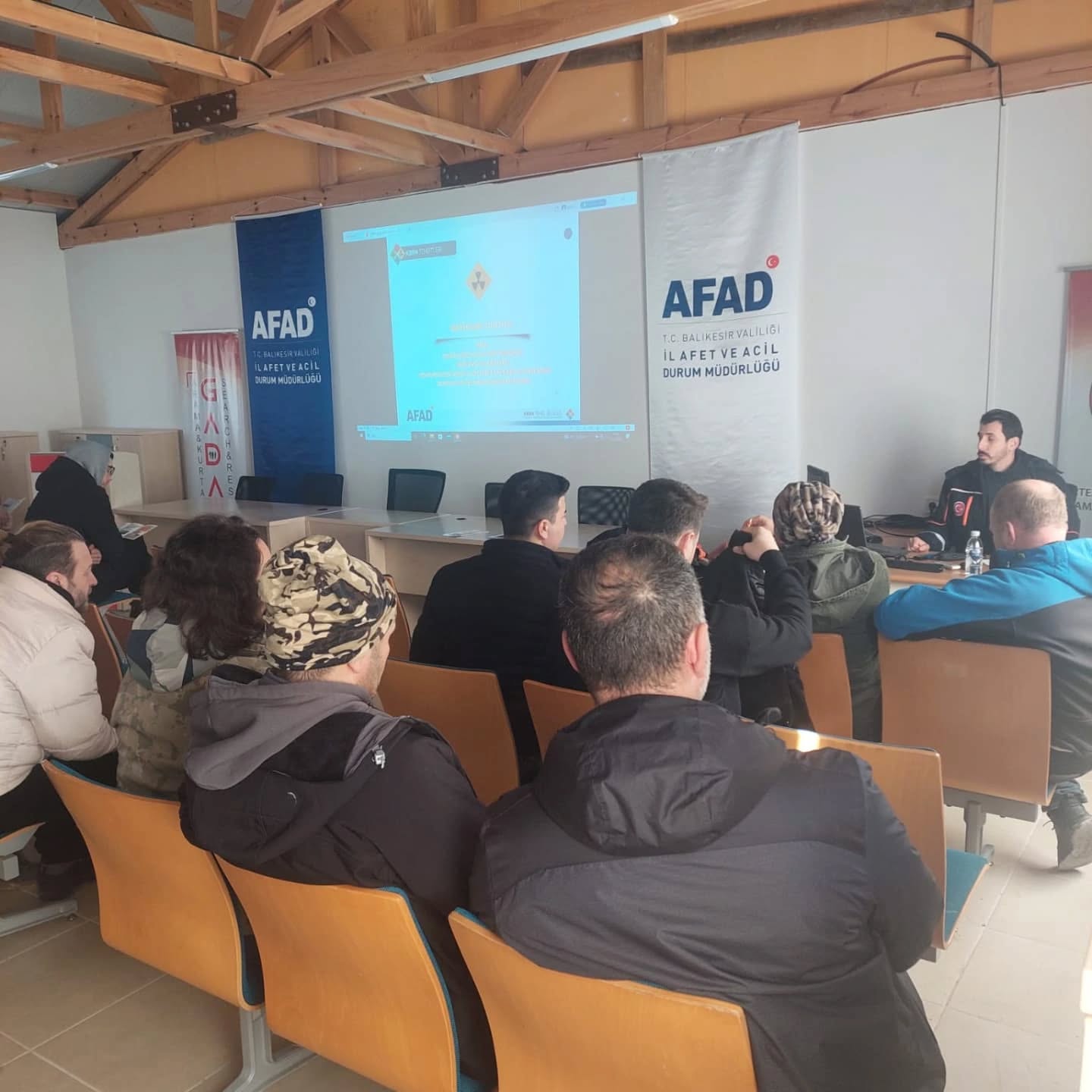 Gönen'de Arama Kurtarma Eğitimleri Başarıyla Tamamlandı