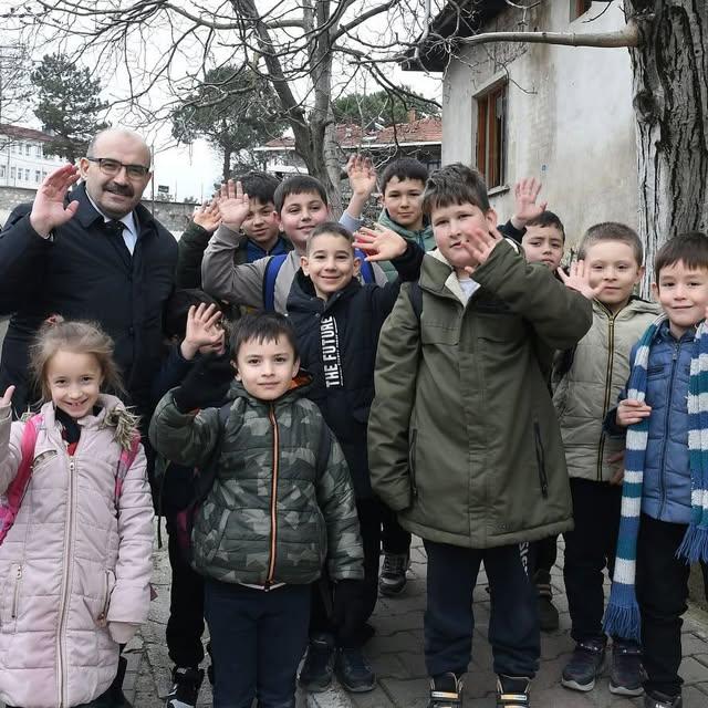 Vali İsmail Ustaoğlu'nun Büyükyenice Ziyaretinde İhtiyaçlar Gündeme Geldi