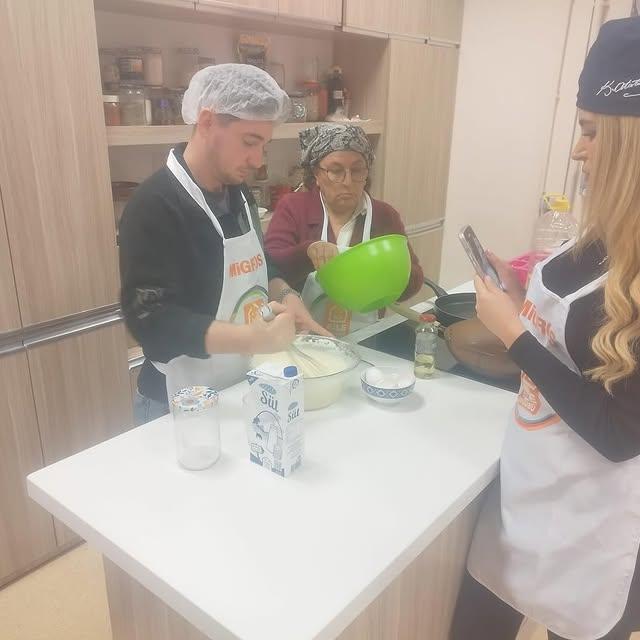 Edremit'te Aşçı Yardımcısı Kursuna İlgi Artıyor