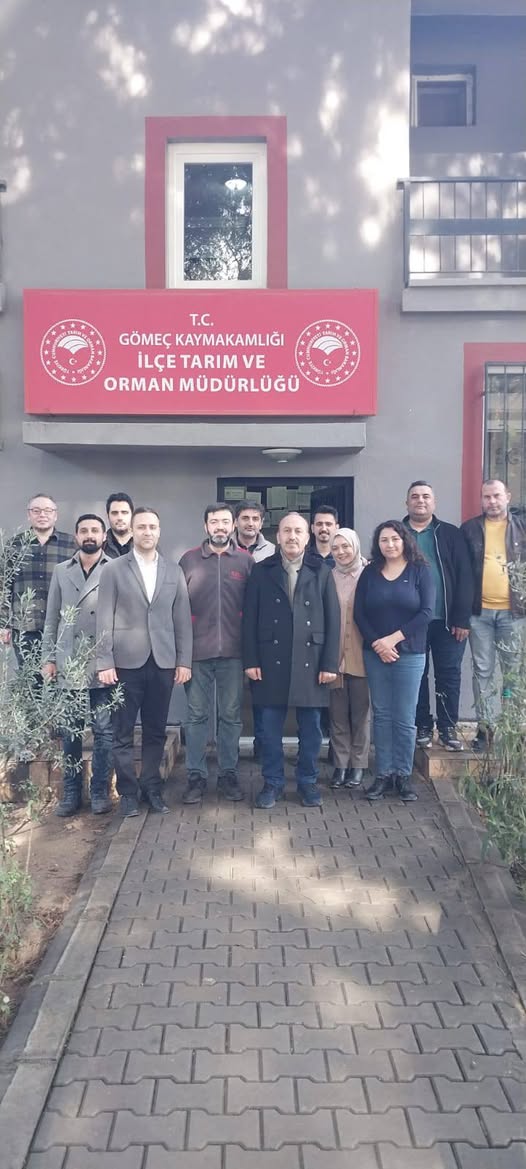 Balıkesir İl Tarım Müdürü Gömeç'te İncelemelerde Bulundu