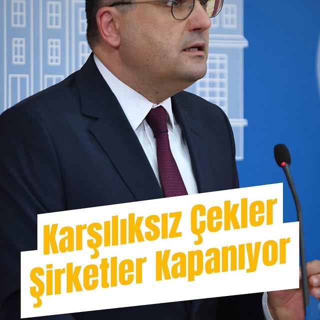 Ekonomik Göstergeler Endişe Veriyor: Sanayi Üretimi ve İstihdam Azalıyor