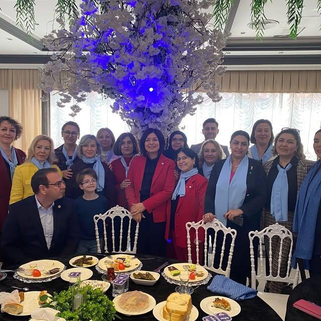 Balıkesir'de İYİ Parti'den Kadın Dayanışma Kahvaltısı