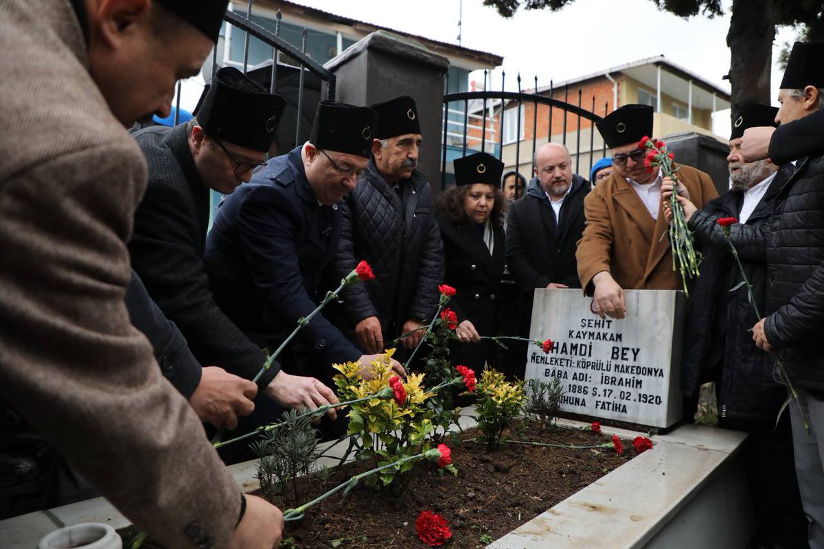 Edremit Belediyesi Şehit Kaymakam Hamdi Bey'i Andı