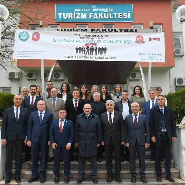 Balıkesir’de 16. İstihdam ve Kariyer Günleri Açılışı Gerçekleşti