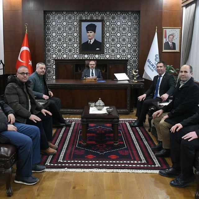 Gömeç İlçe Başkanı ve Heyeti Vali'yi Ziyaret Etti