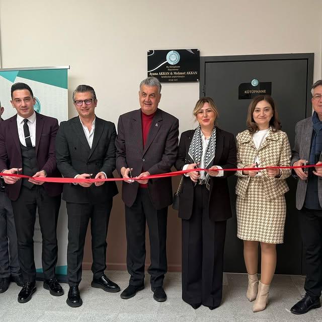 Edremit'te Yeni Kütüphane Açılışı Gerçekleşti
