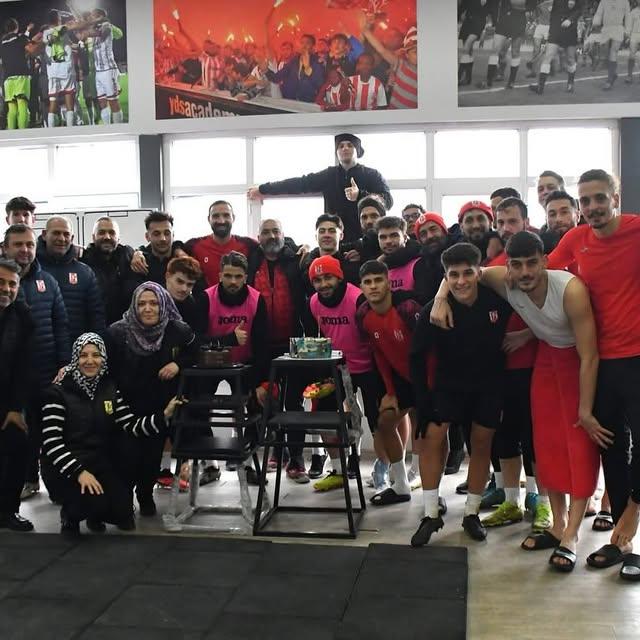 Balıkesir Spor'da Çifte Doğum Günü Kutlaması