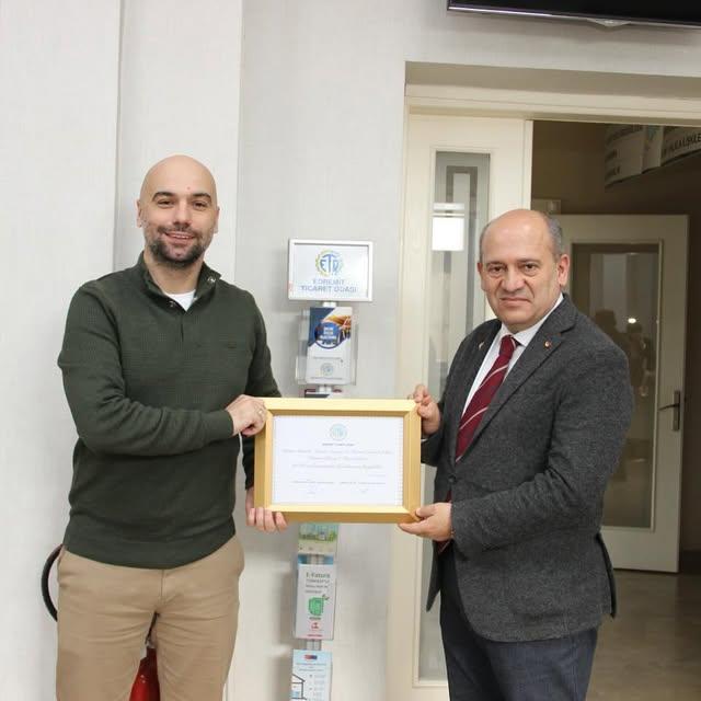 Edremit'te Yeni Bir Şirket: Kuzen Motorlu Araçlar Ticari Hayatına Başladı