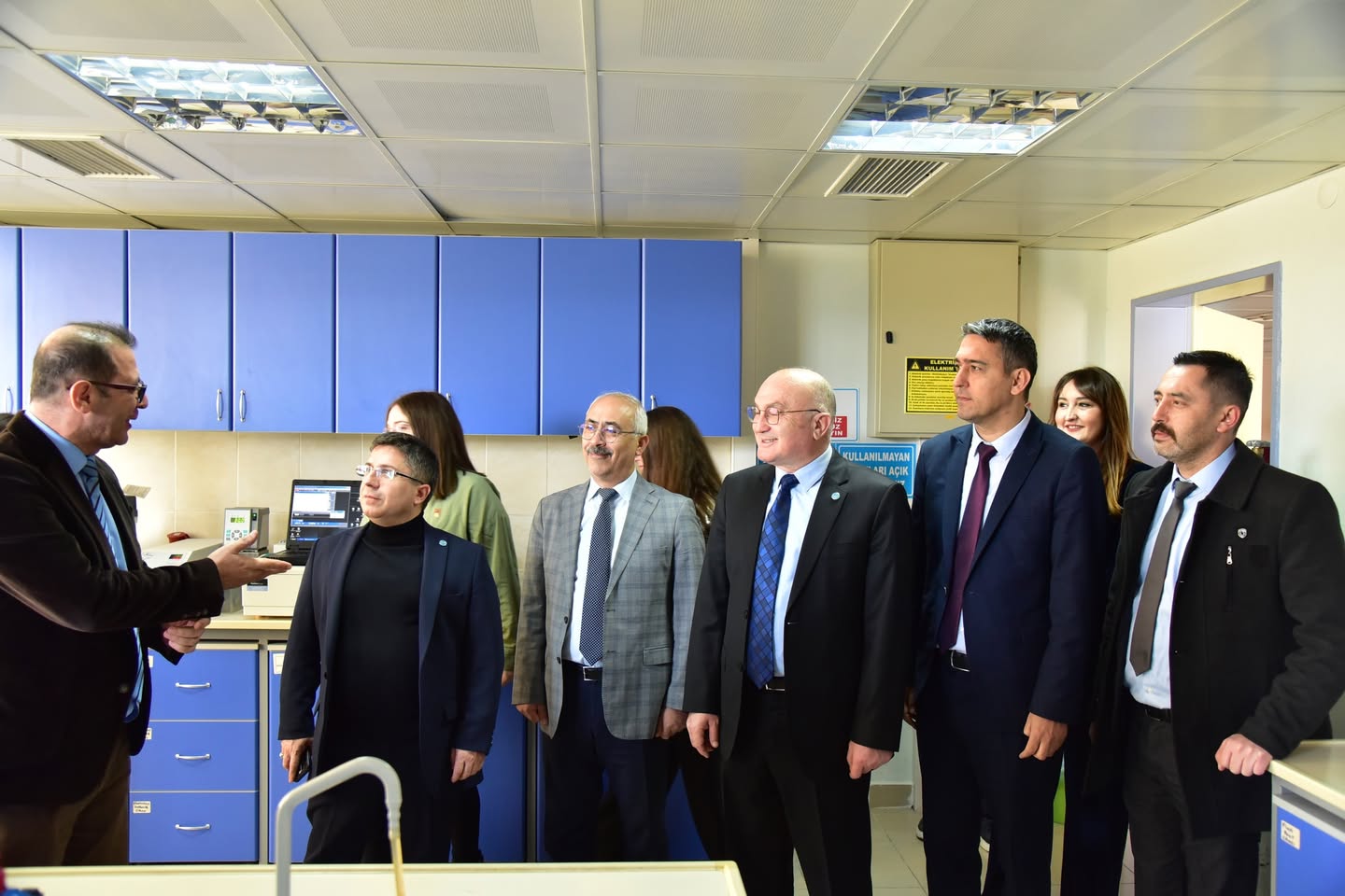 Balıkesir Üniversitesi, Dünya Standartlarında Laboratuvarları ile Bilimi Şekillendiriyor