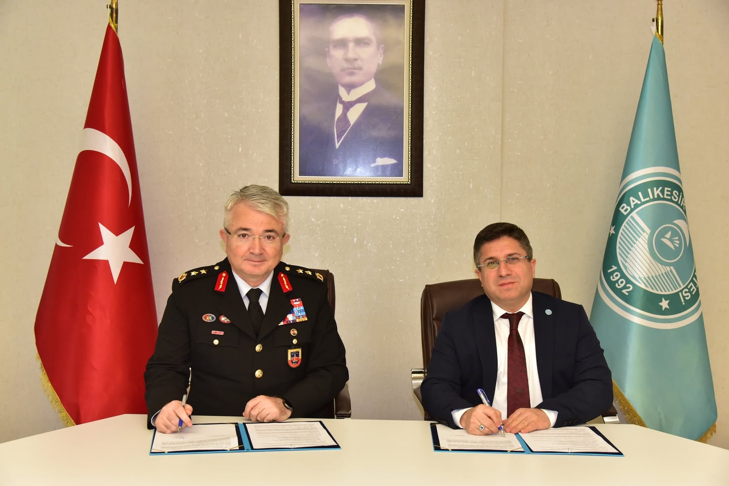 Balıkesir Üniversitesi ve İl Jandarma Komutanlığından Görev Hayvanları İçin İş Birliği