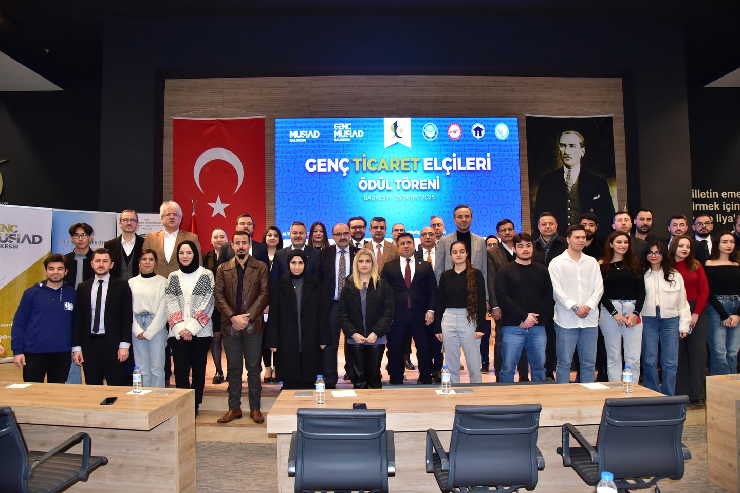 Balıkesir'de Genç Ticaret Elçileri Ödüllerine Kavuştu