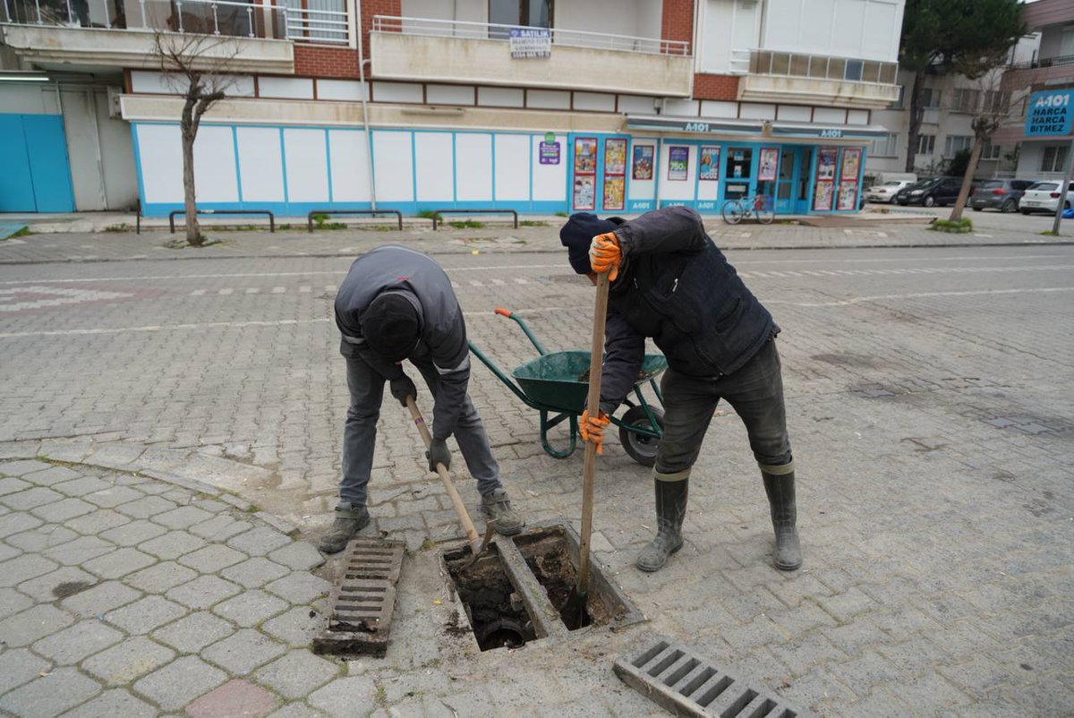 Edremit'te Yağmurlu Havalar İçin Altyapı Hazırlığı