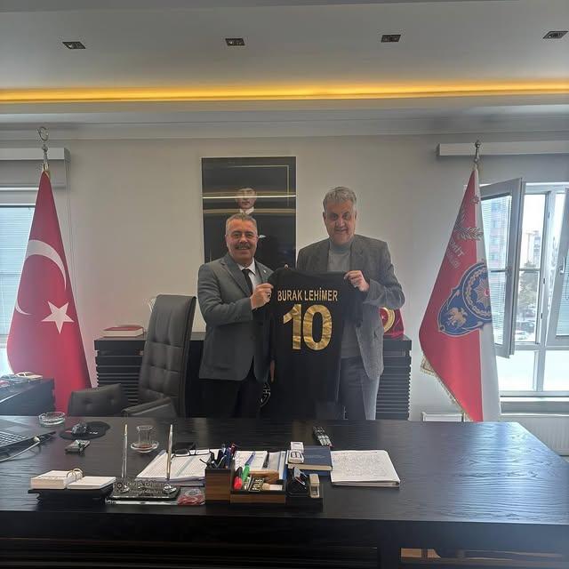 Edremitspor'dan İlçe Emniyet Müdürlüğüne Ziyaret ve Teşekkür